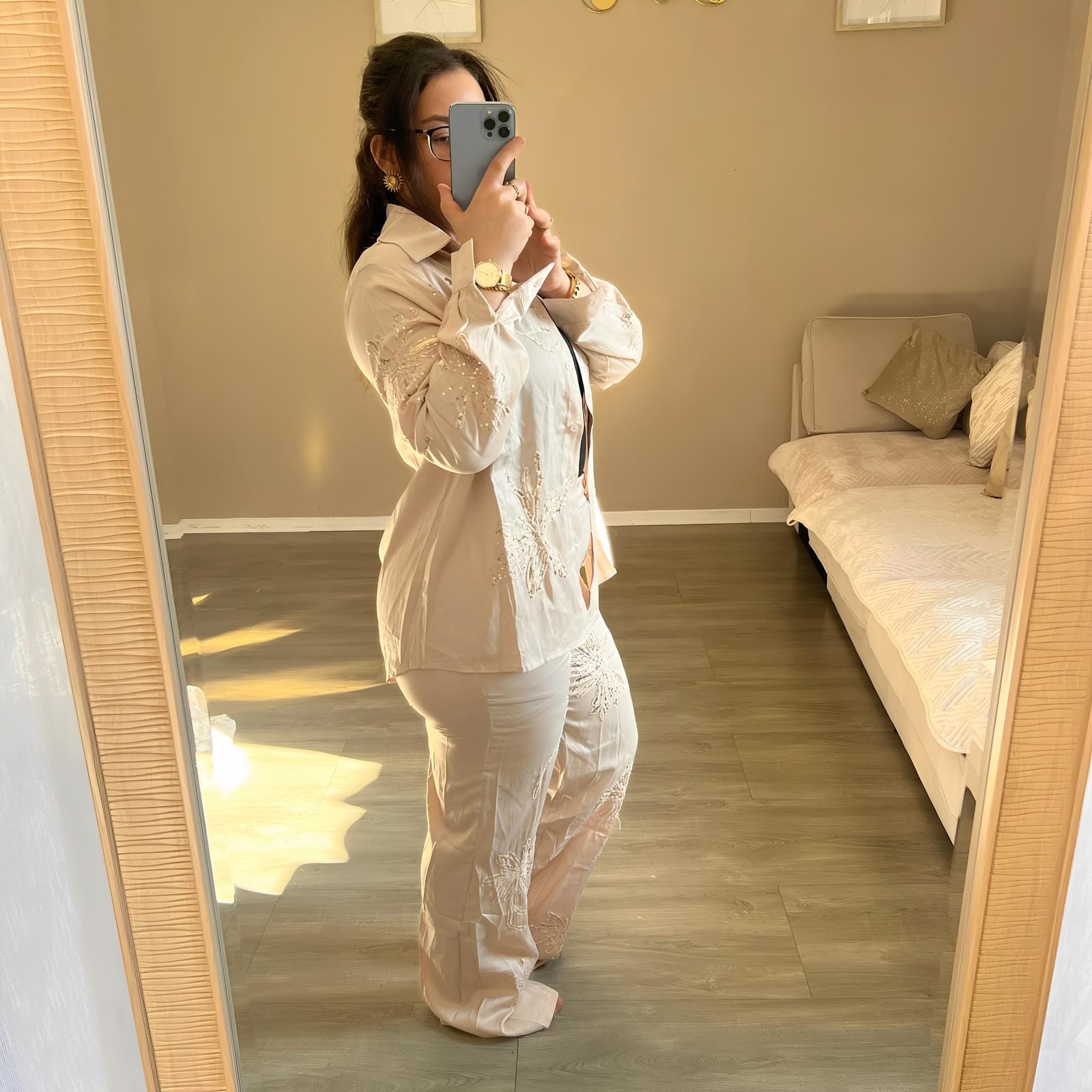 Ensemble brodé satiné