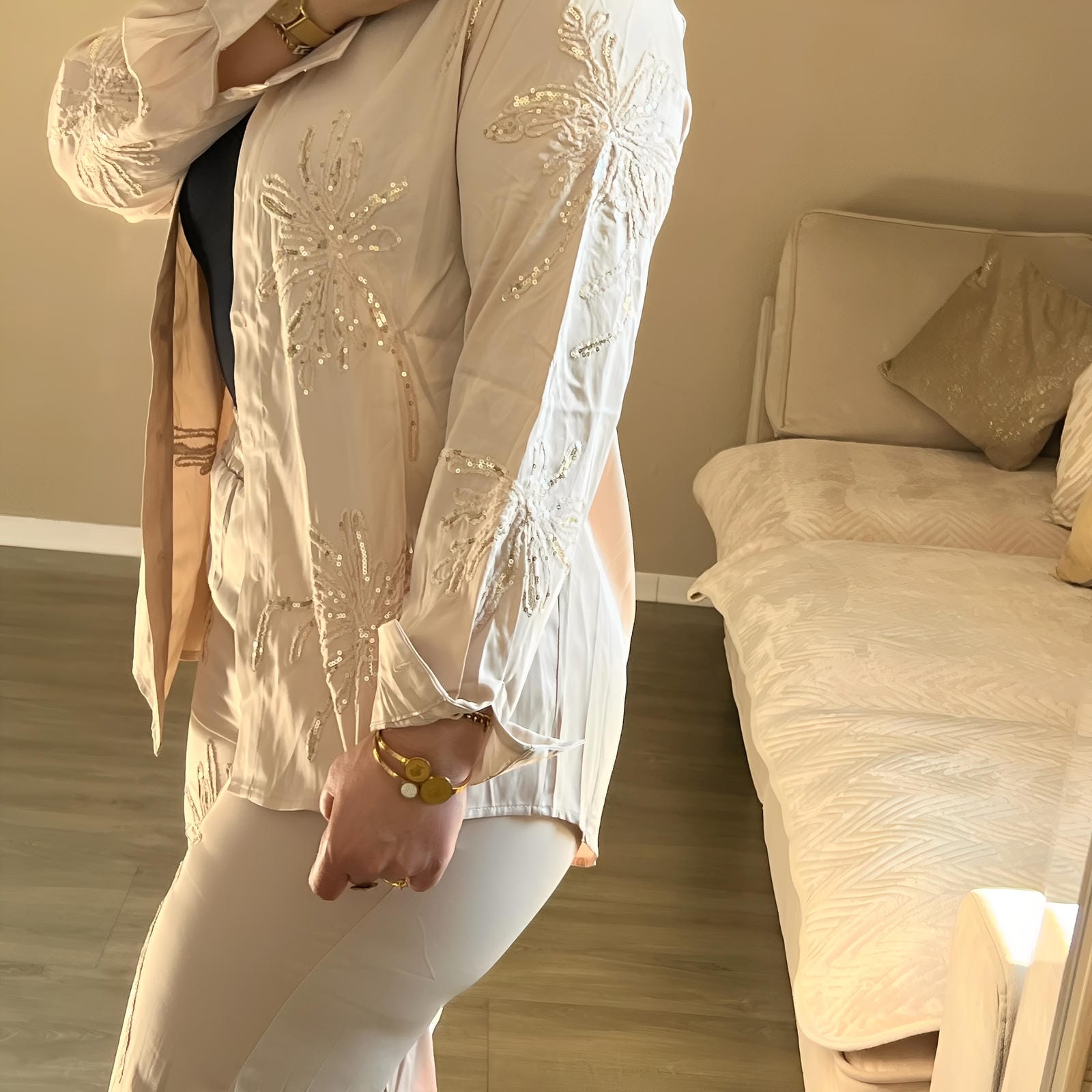 Ensemble brodé satiné