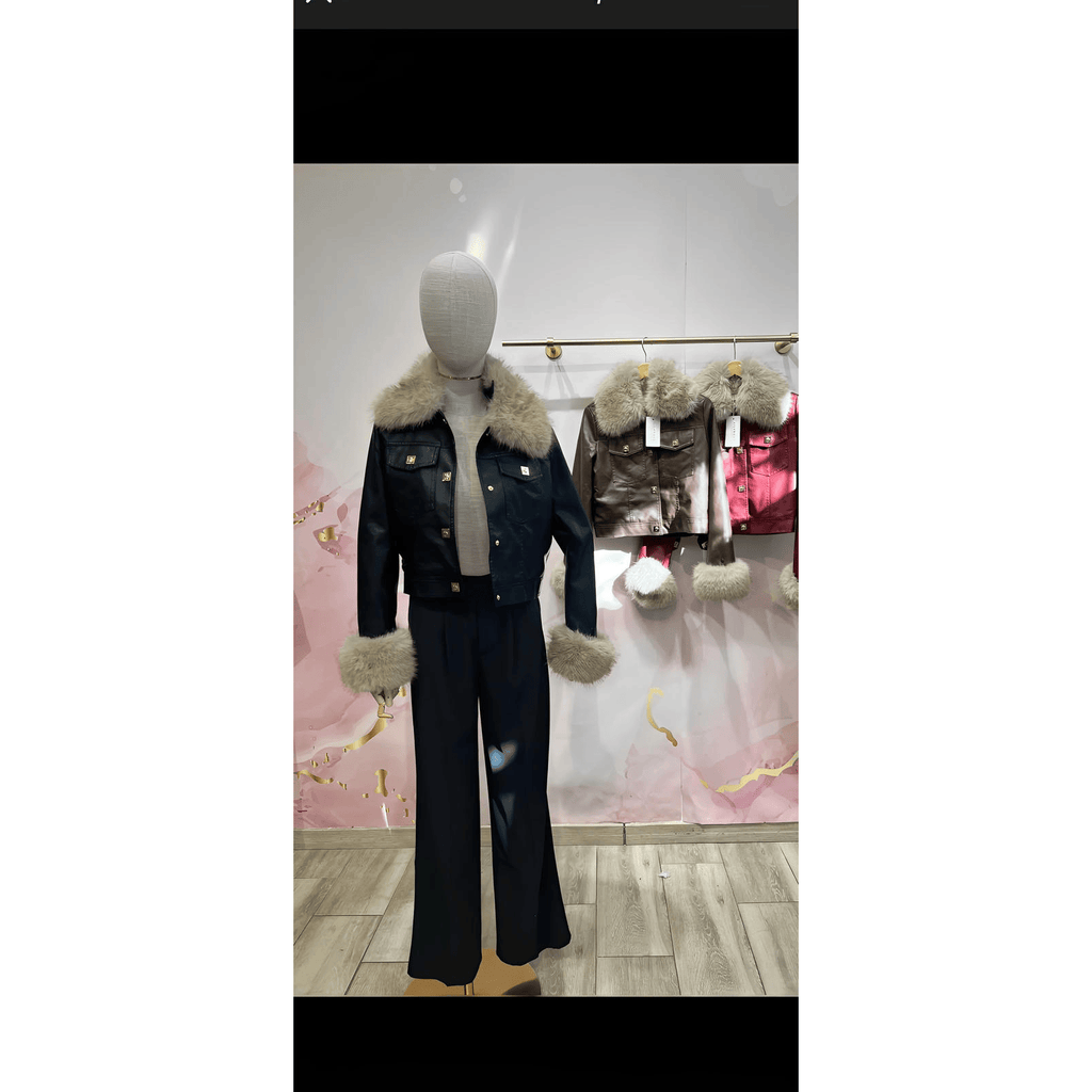 Veste en simili cuir avec fausse fourrure