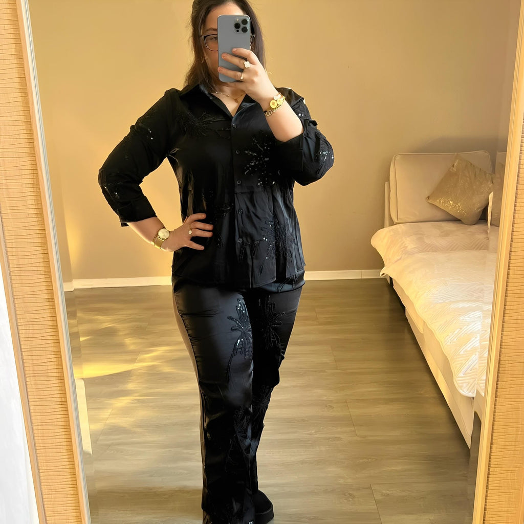 Ensemble brodé satiné