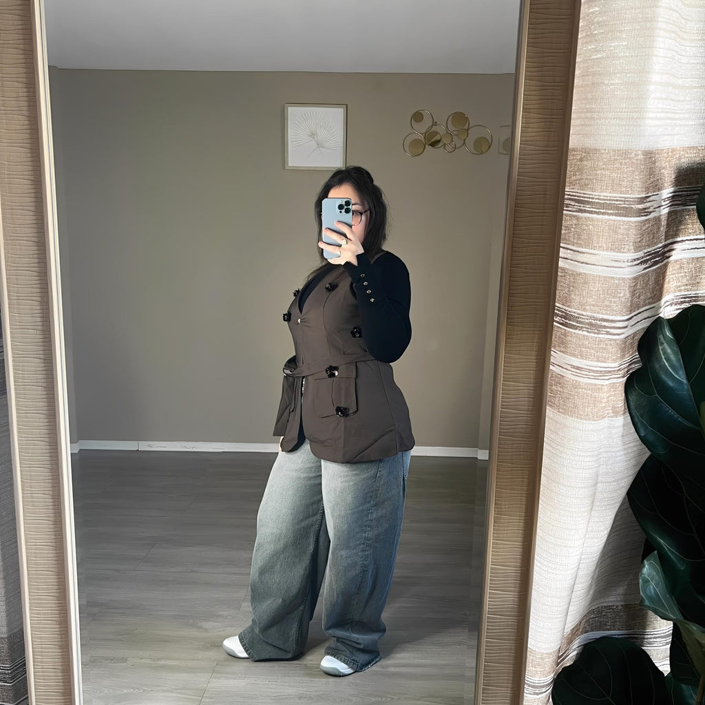 Gilet à détails brodés élégants